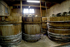 明治時代から100年以上に渡り使われている漬樽